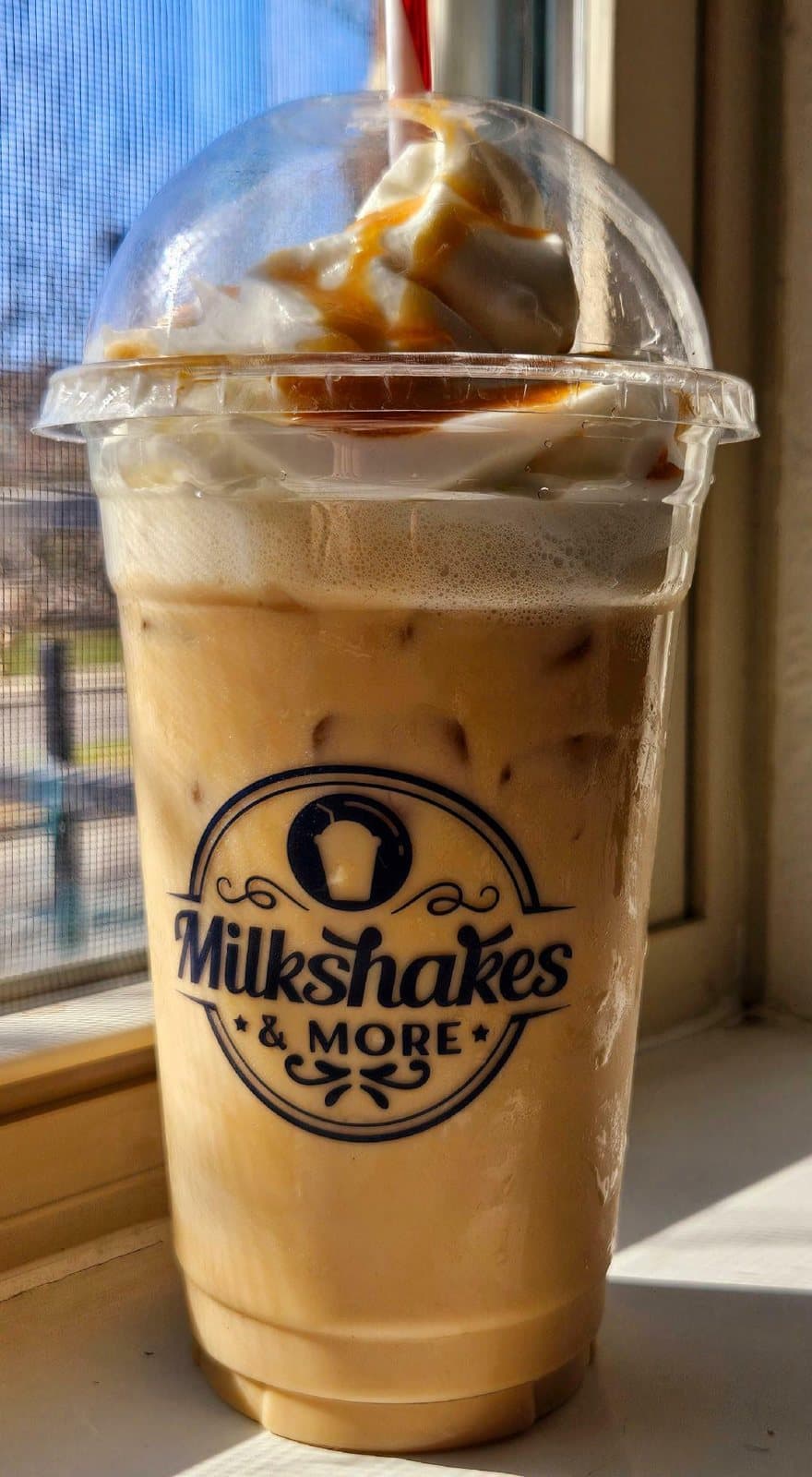 Caramel macchiato cold brew in a Milkshakes & More cup